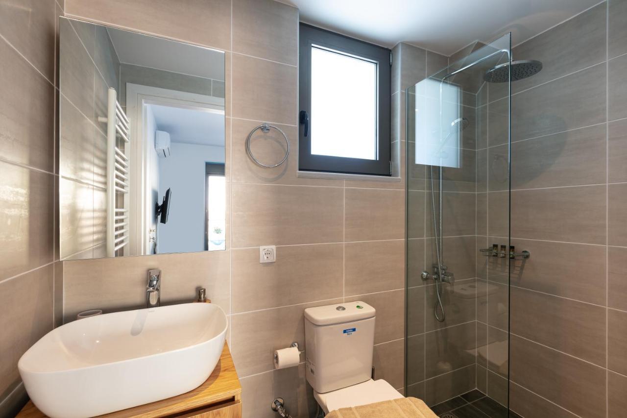 Greek Sky - New Modern Apartment With Shared Pool Tavronitis Extérieur photo