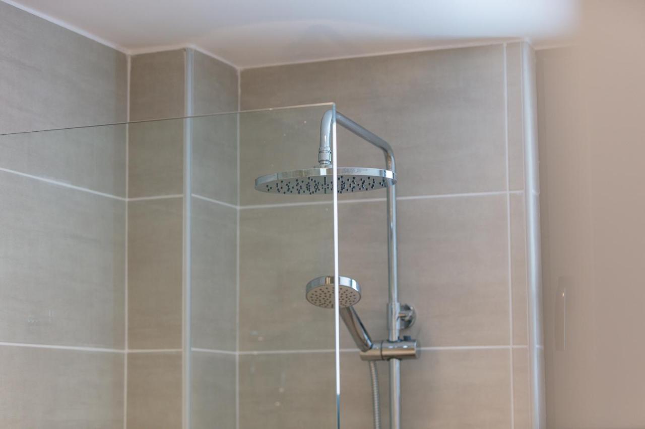 Greek Sky - New Modern Apartment With Shared Pool Tavronitis Extérieur photo